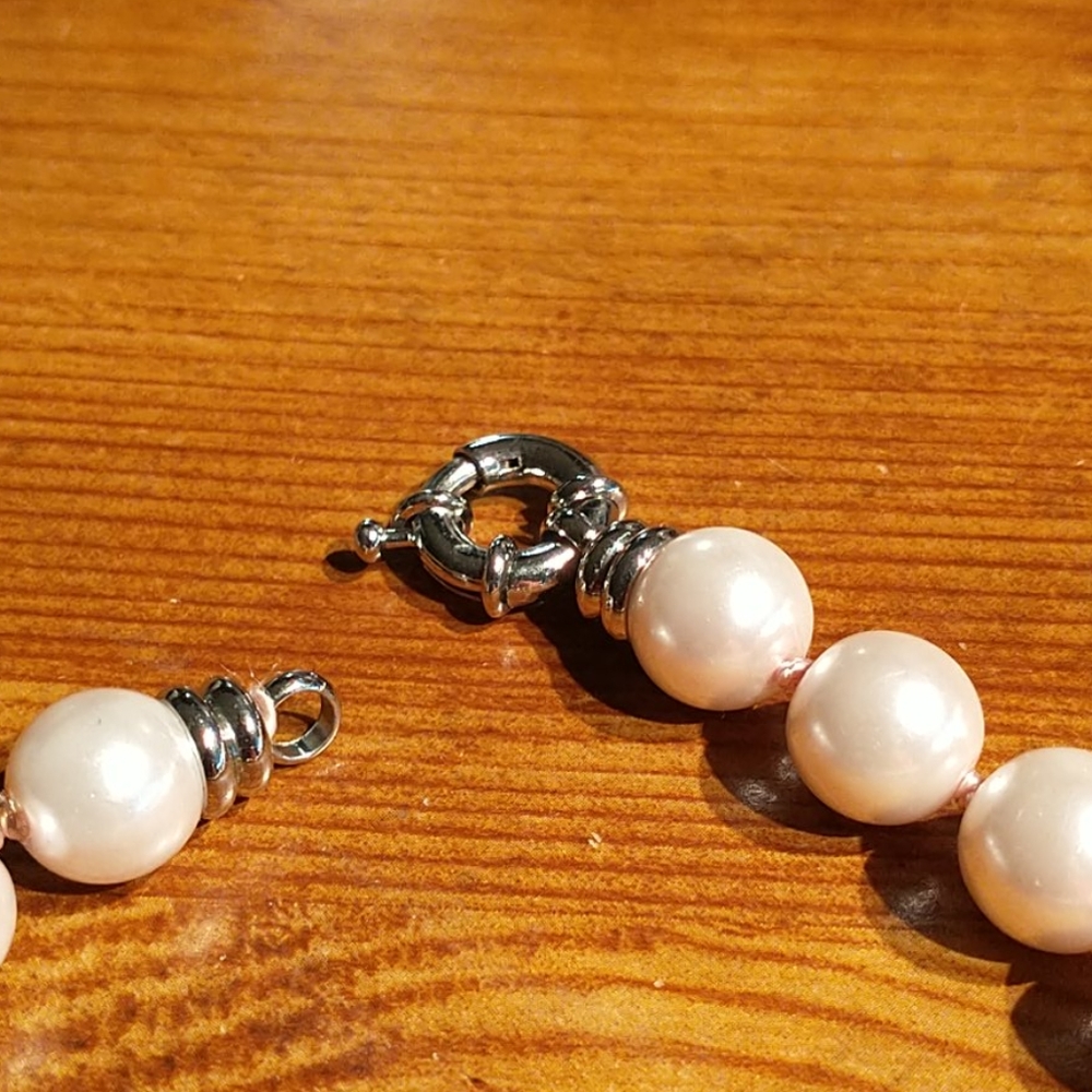 Necklace - Picture 3 of 4